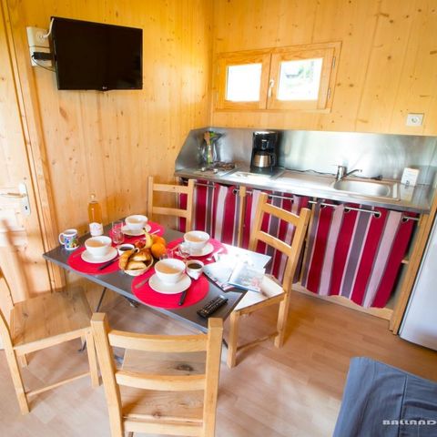Chalet 4 personen - Bois Confort 24m² 2 Zimmer + überdachte Terrasse + TV 4 Pers.