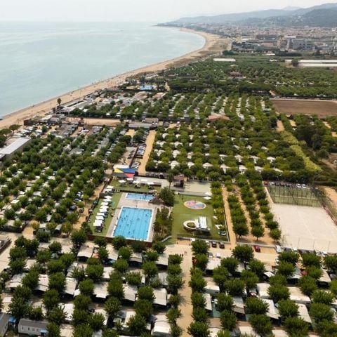 Camping Resort Els Pins - Camping Barcelone