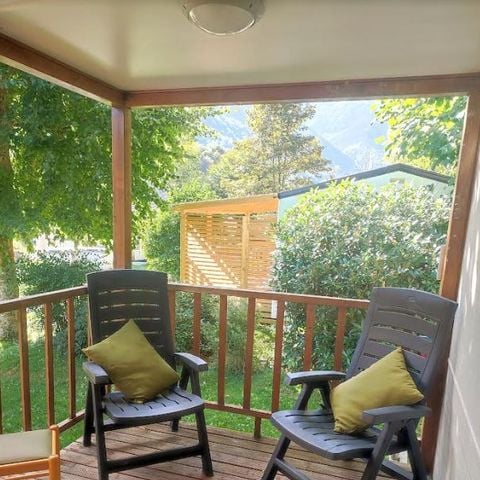 Stacaravan 4 personen - Comfortabele stacaravan COSY 23 m² - 2 slaapkamers - halfoverdekt terras van 17 m² + barbecue - Geschikt voor 4 personen