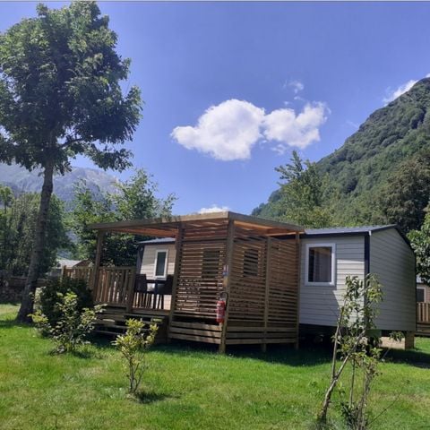 Stacaravan 6 personen - Homeflower Premium 33,5 m² - 3 slaapkamers - halfoverdekt terras + wasmachine + barbecue, geschikt voor 6 personen
