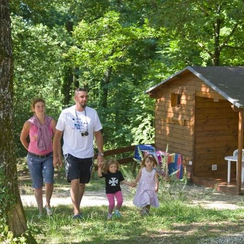 CHALET 6 personnes - Style Cabane trappeur CONFORT 35m² - 2 chambres + terrasse couverte