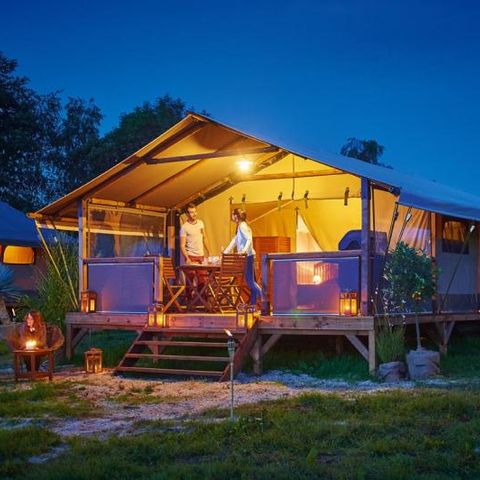 TIENDA DE LONA Y MADERA 4 personas - Lodge Safari Kenia Premium