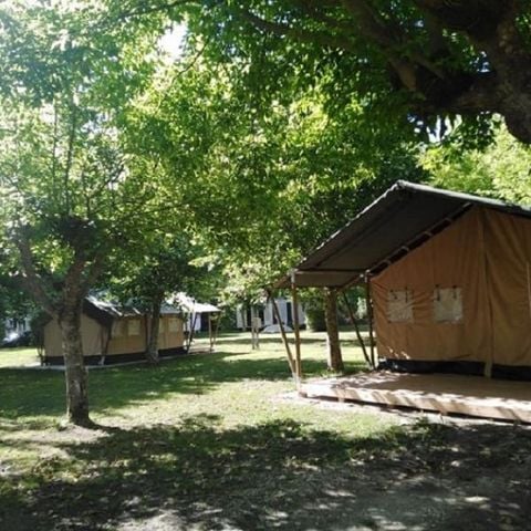 Glamping tent 4 persons - SUNAIR LODGE M without sanitary facilities