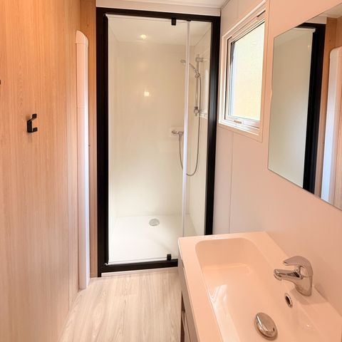MOBILHOME 5 personnes - Aqua 2 chambres 4 Adultes et 1 enfant Terrasse Semi-Couverte Clim TV