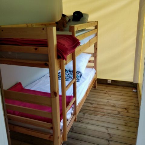 Tente en toile et en bois 4 personnes - Ecolodge (sans sanitaires)