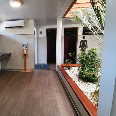 STAANPLAATS - Comfort PLUS pakket (standplaats +120m² /1 auto /elektriciteit 10A)