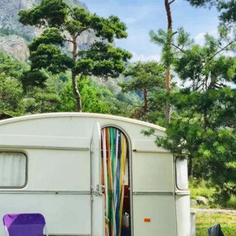 CARAVAN 2 people - RETRO (without sanitary facilities)