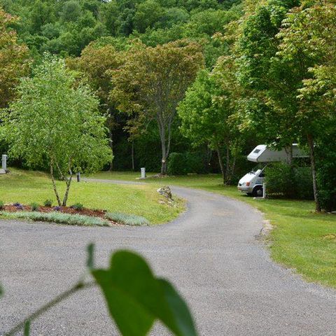 STAANPLAATS - Standplaats minimaal 110m², (huurauto optioneel)