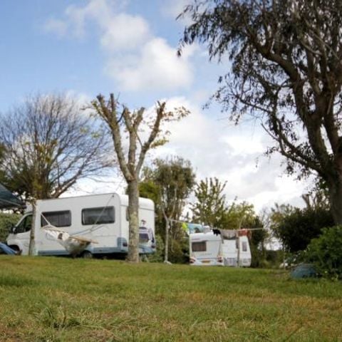 EMPLACEMENT - Avec 1 véhicule