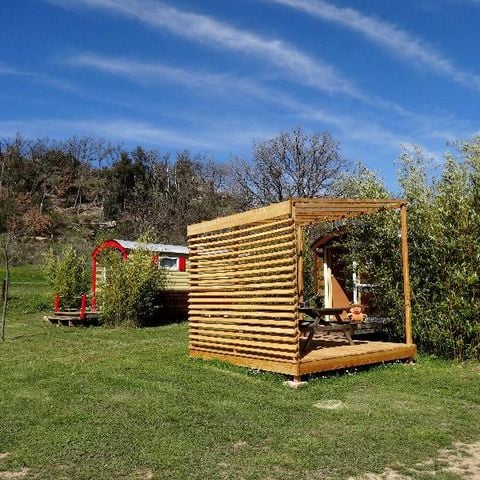 Alojamiento 3 personas - Roulotte 21m² 1 habitación + terraza semicubierta