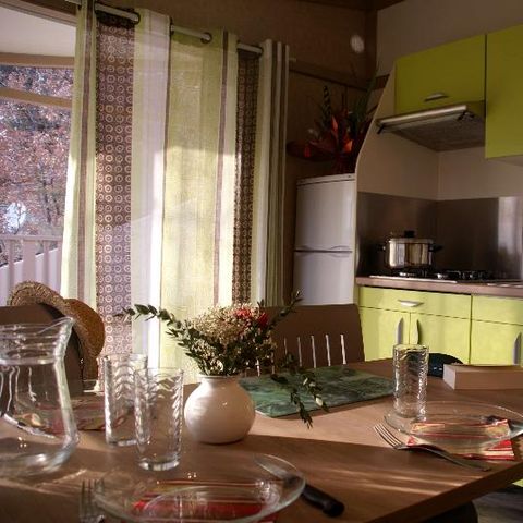 Chalet 5 personen - 28m² CONFORT 2 Zimmer + halbüberdachte Terrasse