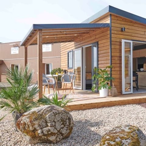 CHALET 5 personas - Chalet Premium 28m² 2 habitaciones / terraza semi-cubierta / TV / aire acondicionado