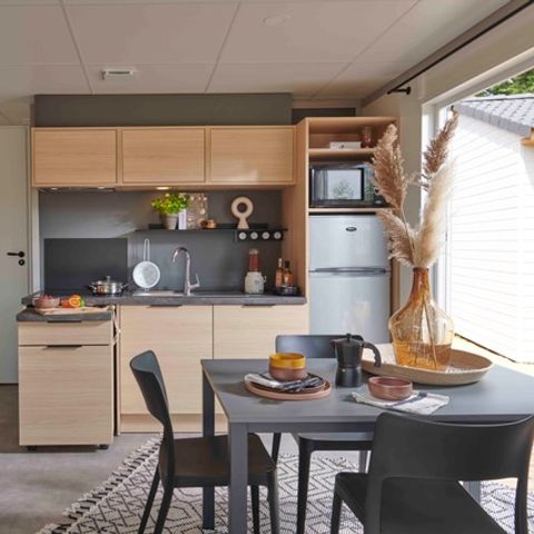 CHALET 5 personas - Chalet Premium 28m² 2 habitaciones / terraza semi-cubierta / TV / aire acondicionado