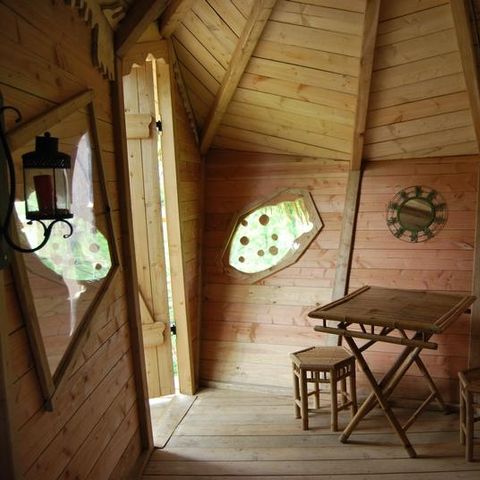 AUßERGEWÖHNLICHE UNTERKUNFT 2 Personen - Cabane des Buis (ab 12 Jahren)