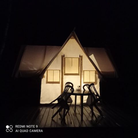 TENDA IN TELA E LEGNO 4 persone - NATURA - animali rifiutati