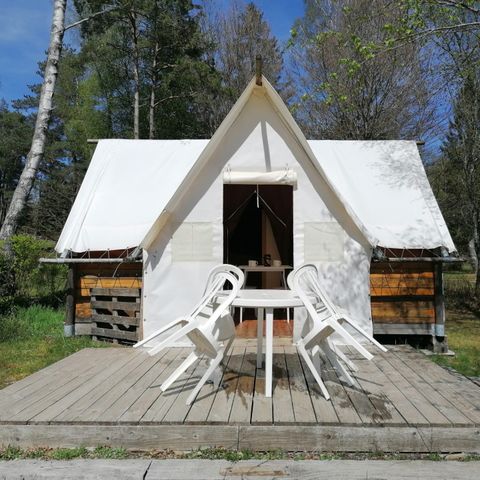 Canvas and wooden tent 4 persons - NATURE - animals refused