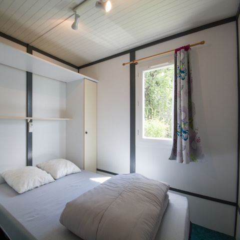 Stacaravan 4 personen - 2 slaapkamers 4 pers Halfoverdekt terras TV