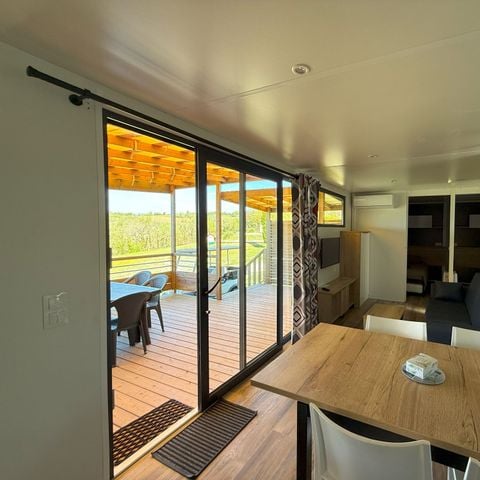 Mobilheim 6 personen - EXKLUSIVES - 3 Schlafzimmer - Jacuzzi & Talblick