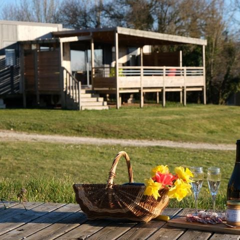 Stacaravan 6 personen - EXCLUSIEVE stacaravan met 3 slaapkamers - Jacuzzi & Uitzicht op de Vallei