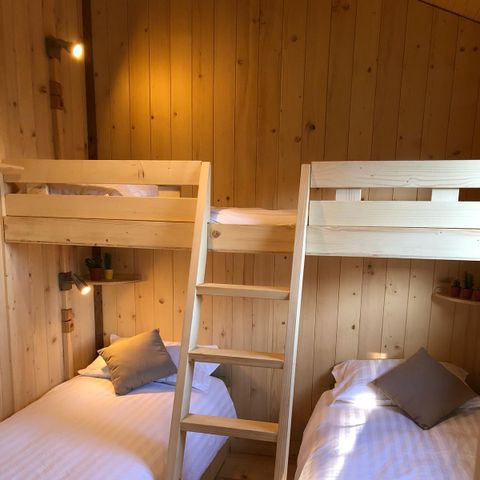 HÉBERGEMENT INSOLITE 4 personnes - Cabane Etosha - Vue Vallée 2 Chambres