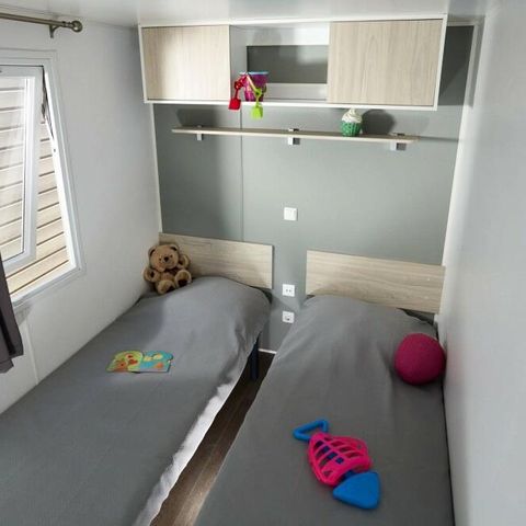 Stacaravan 4/6 personen - 3 kamers - TV