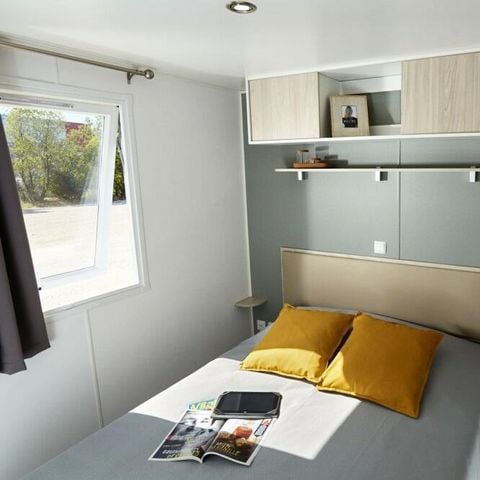 Stacaravan 4/6 personen - 3 kamers - TV