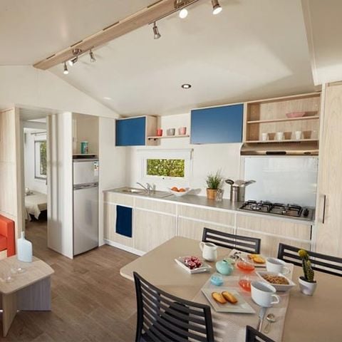 Mobilhome 8 personnes - 3 chambres 6/8 personnes TV