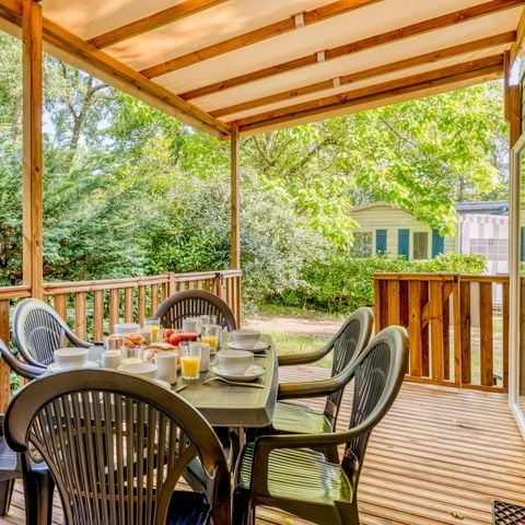 Stacaravan 6 personen - Mobile-home | Comfort | 3 Slaapkamers | 6 Pers. | Verhoogd terras | 1 Badkamer | Air-con.