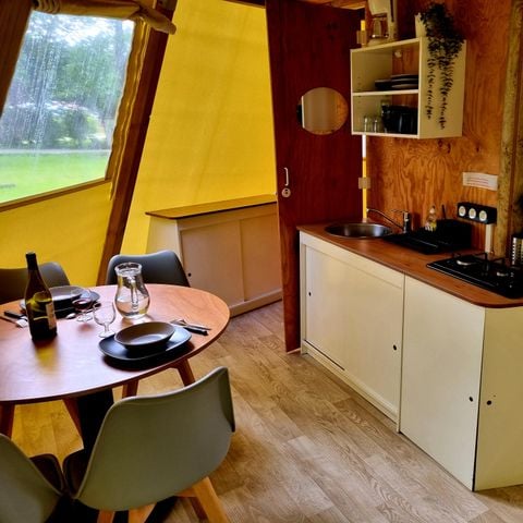 UNUSUAL ACCOMMODATION 4 people - Tipi 4 people