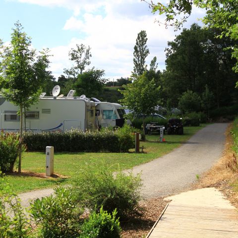 Kampeerplaats - Comfortpakket (auto, tent, caravan of camper + 10A elektriciteit)
