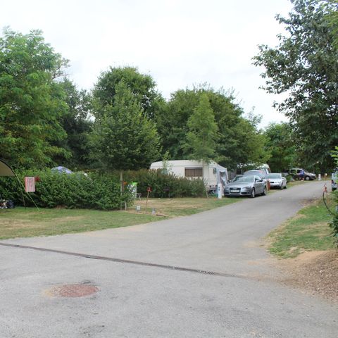 Kampeerplaats - Comfortpakket (auto, tent, caravan of camper + 10A elektriciteit)