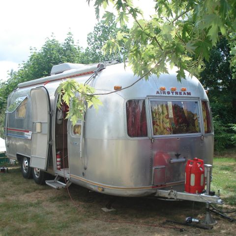 Kampeerplaats - Comfortpakket (auto, tent, caravan of camper + 10A elektriciteit)