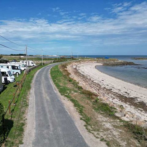 Pitch - Winter package Camping-Car/Caravan 1-2pers with electricity 10Amp.