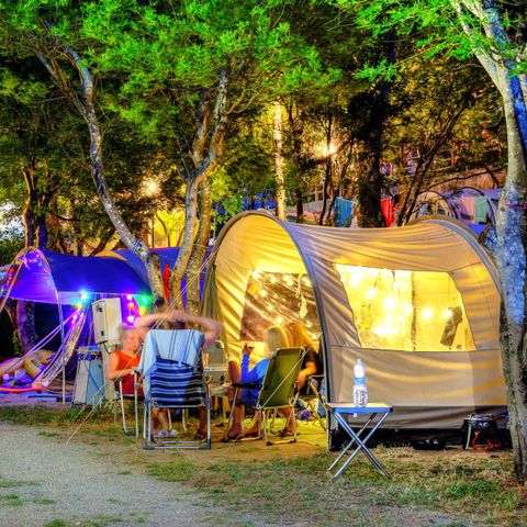 PLOT - GREEN FOR TENT/FOLDING TENT OR CAMPER/CARAVAN