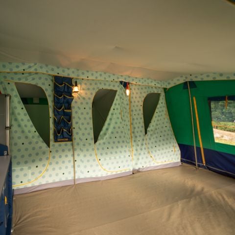 Tent 6 persons - NAVAJO equipped tent (without sanitary facilities)