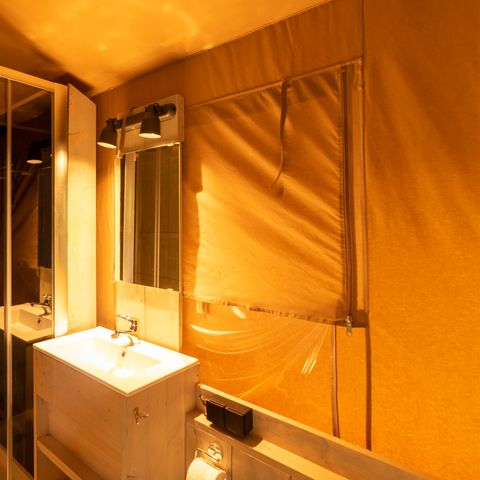 Canvas and wooden tent 5 persons - SAFARI TENT SERENGETI