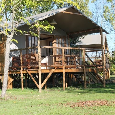 Tente en toile et en bois 4 personnes - Cabane Lodge (insolite 2017)