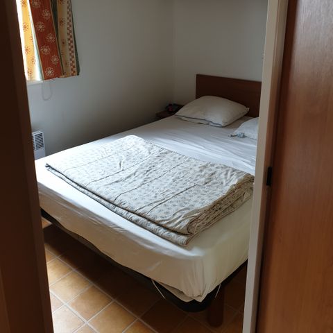 STACARAVAN 4 personen - CAMPING ACAPULCO/ MH 2 slaapkamers economisch Overdekt terras (model ouder dan 15 jaar) 21-25m²