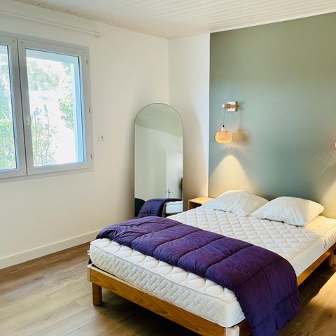 Villa 6 personas - 3 habitaciones - persona adicional posible con coste adicional, contactar con el camping