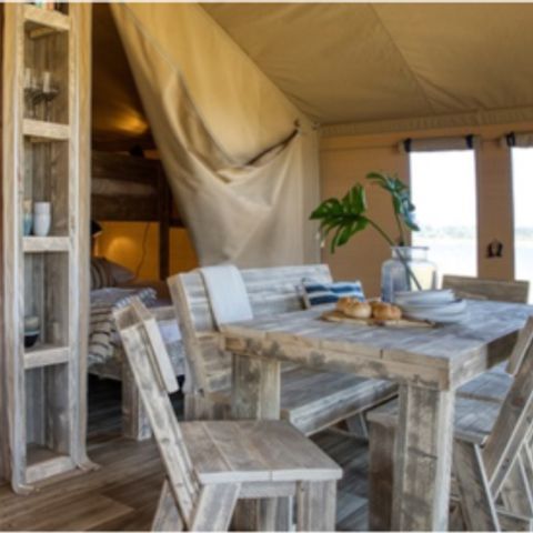 Tent 5 persons - Lodge tent without sanitary facilities 2/5 pers