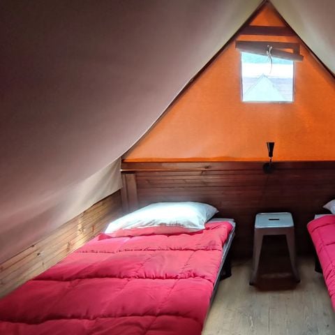 TIENDA DE LONA Y MADERA 4 personas - Tribe Lodge (sin instalaciones sanitarias)