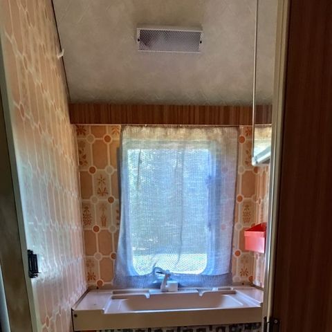 CARAVAN 4 people - year 70