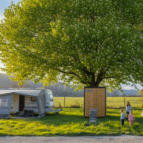 STAANPLAATS - Standplaats met privé sanitair