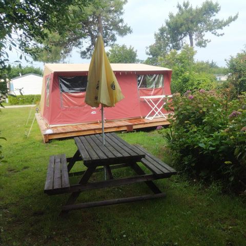 TENT 4 people - Space (without sanitary facilities)