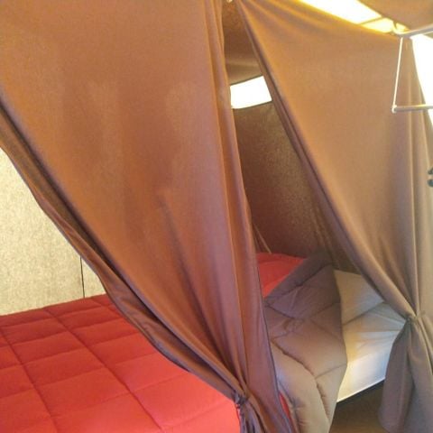 TENT 4 people - Space (without sanitary facilities)