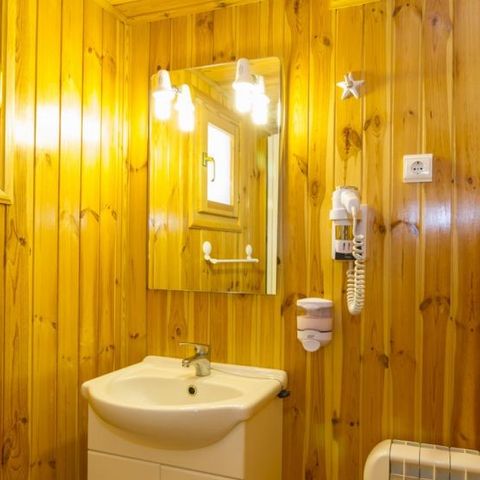 BUNGALOW 4 personnes - N°1 Montagnes Universelles