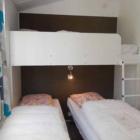 Bungalow 5 personen - Eiche 28 m² mit halbüberdachter Holzterrasse