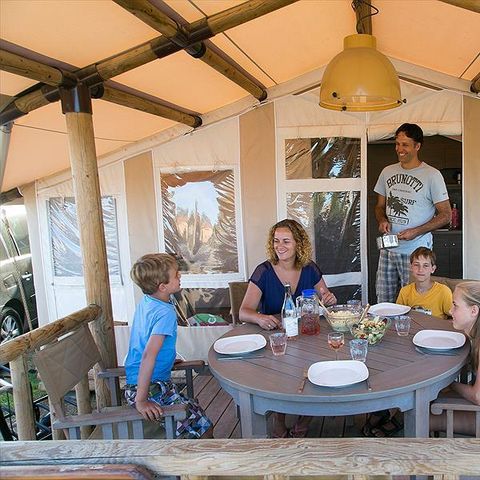 Wohnzelt auz holz 5 personen - SunLodge Safari