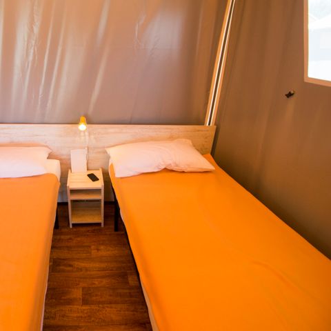 Canvas and wooden tent 4 persons - Masai Lodge