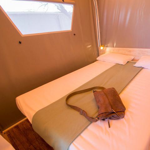 Canvas and wooden tent 4 persons - Masai Lodge